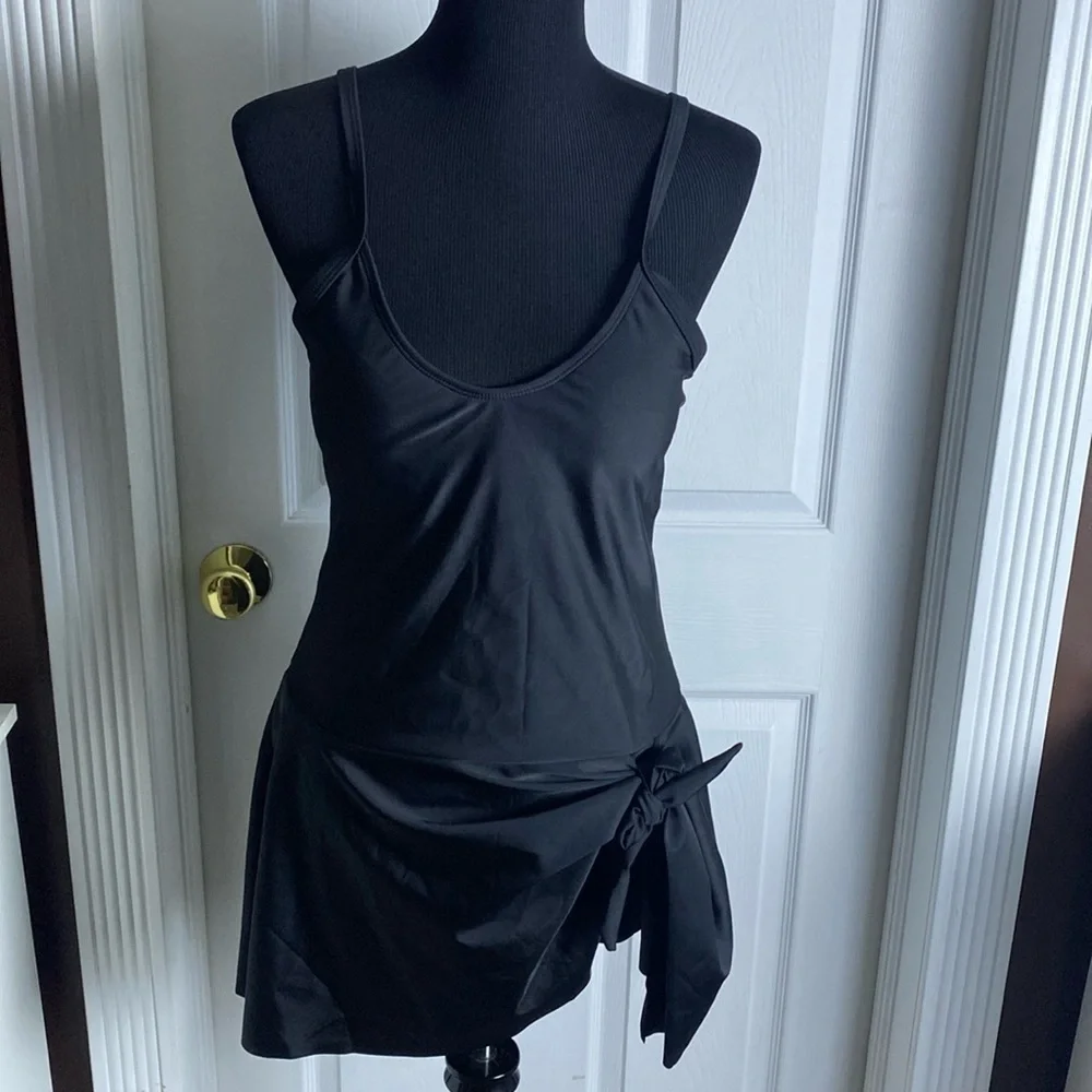 Women’s Black Swimsuit Swimdress sz XL NWOT